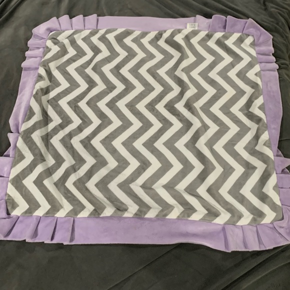 Swankie Blankie Gray Chevron with Purple Trim Blanket - Picture 4 of 5